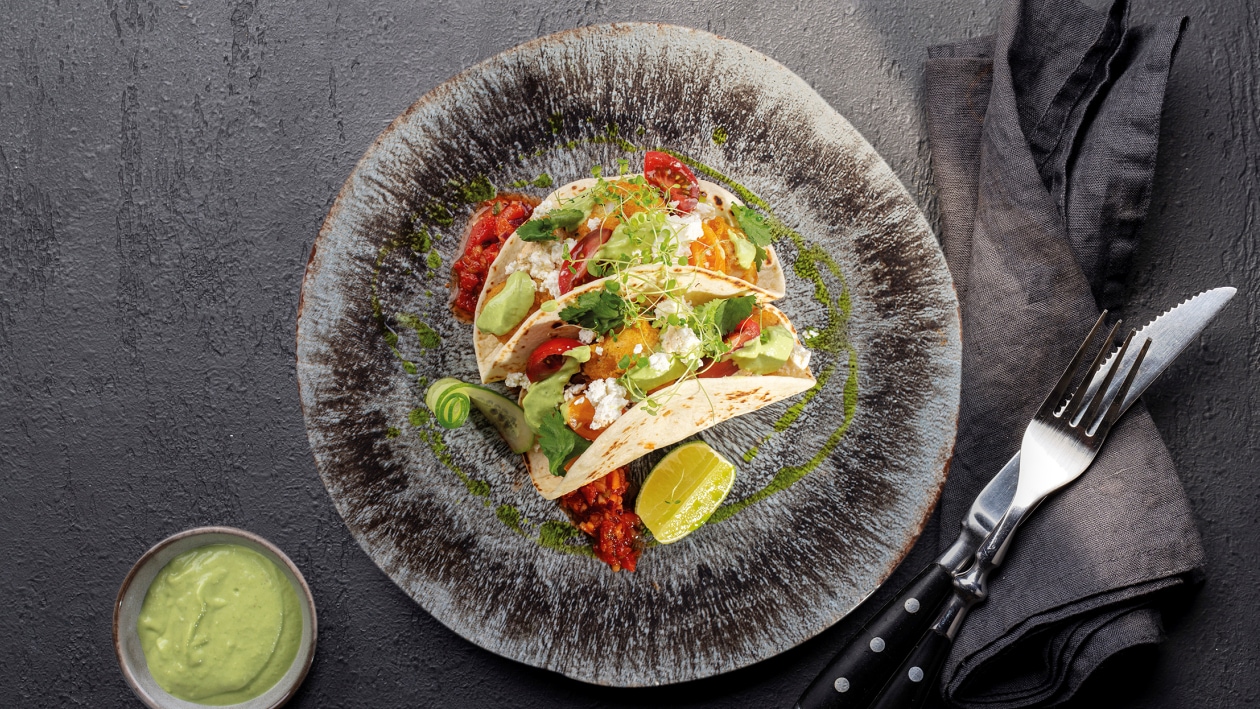 Tacos/ chrupiący dorsz / sos jalapeno